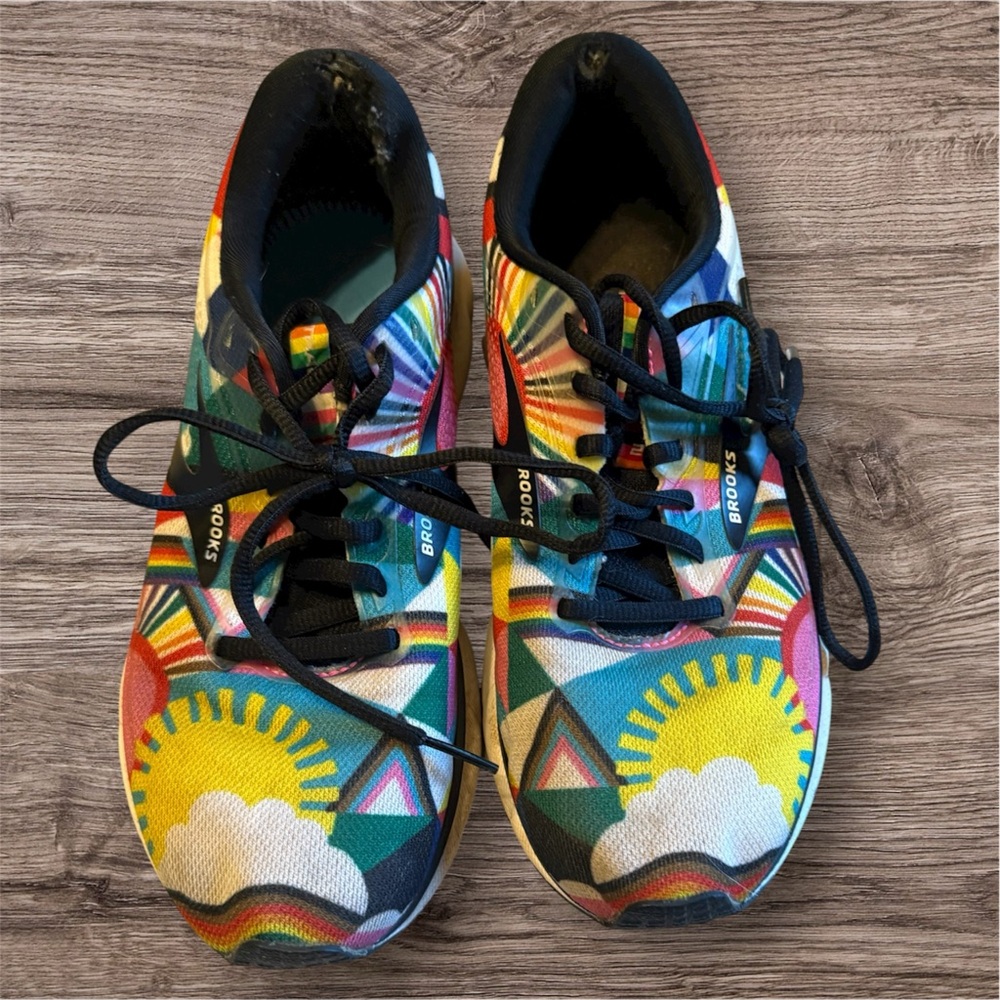 Brooks Trace 2 Running Shoes Womens Size 7.5 Multicolor Pride Lace Up Mesh